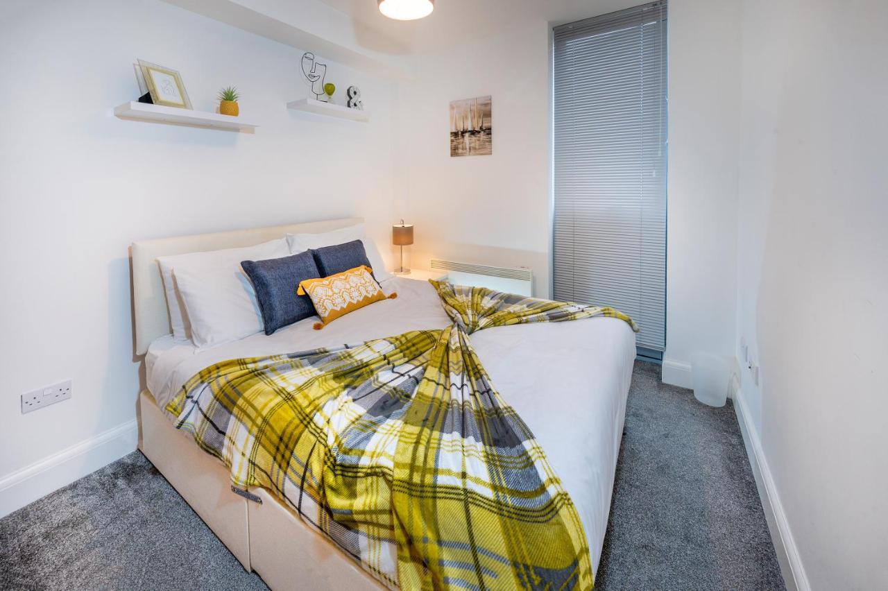 Modern & Spacious 2-Bed Flat With Secure Parking 독서 외부 사진